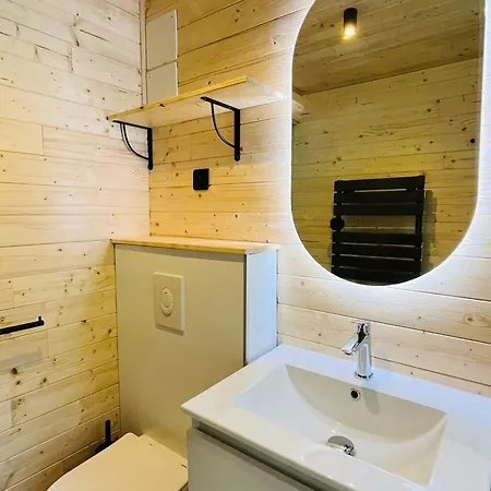Moderne Avec Cheminee Et Animaux Bienvenus Proche De Gerardmer - Fr-1-589-778 *